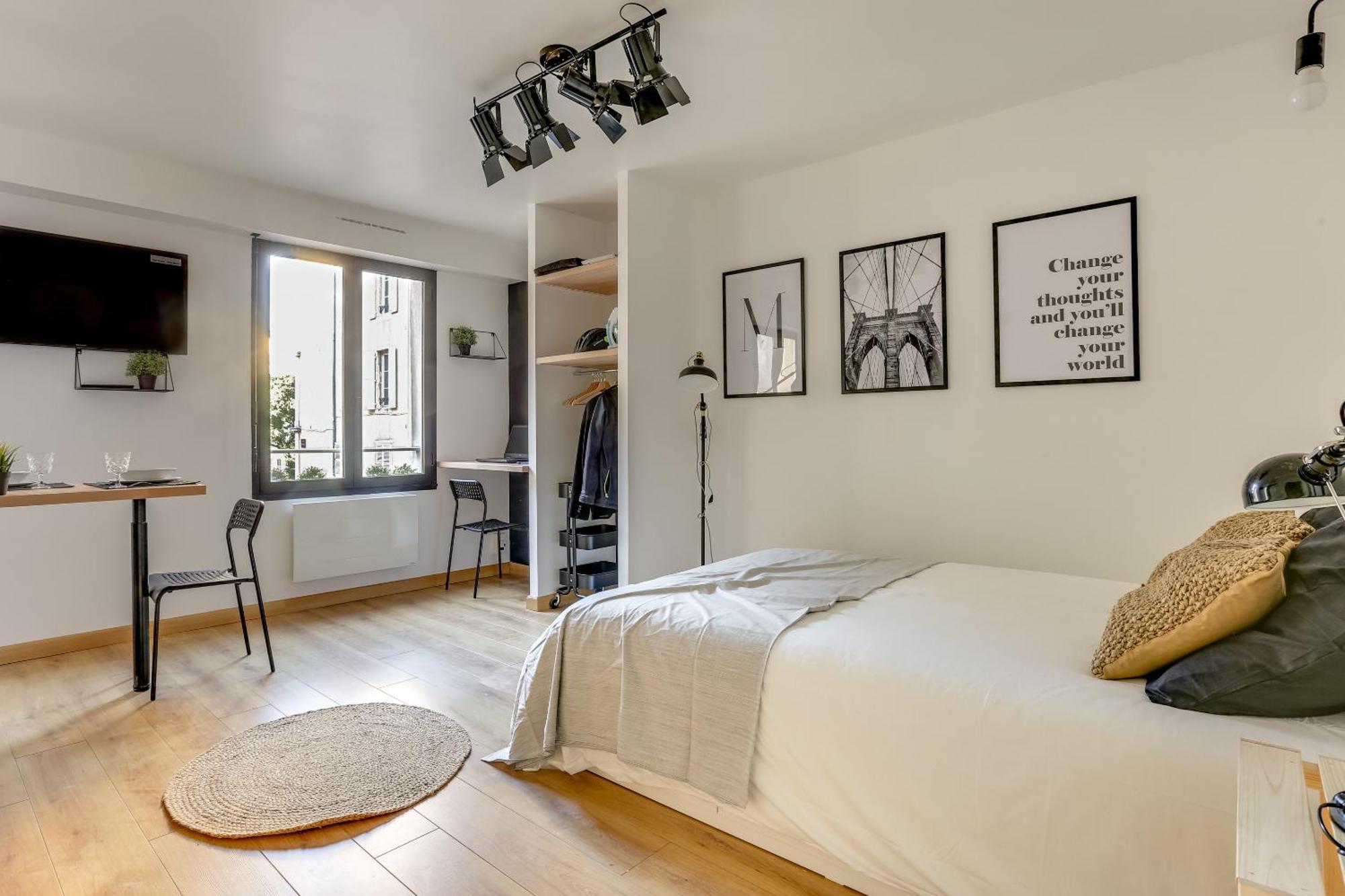 Suites Independantes Toutes Equipees Leopold Ou Carnot Nancy Buitenkant foto