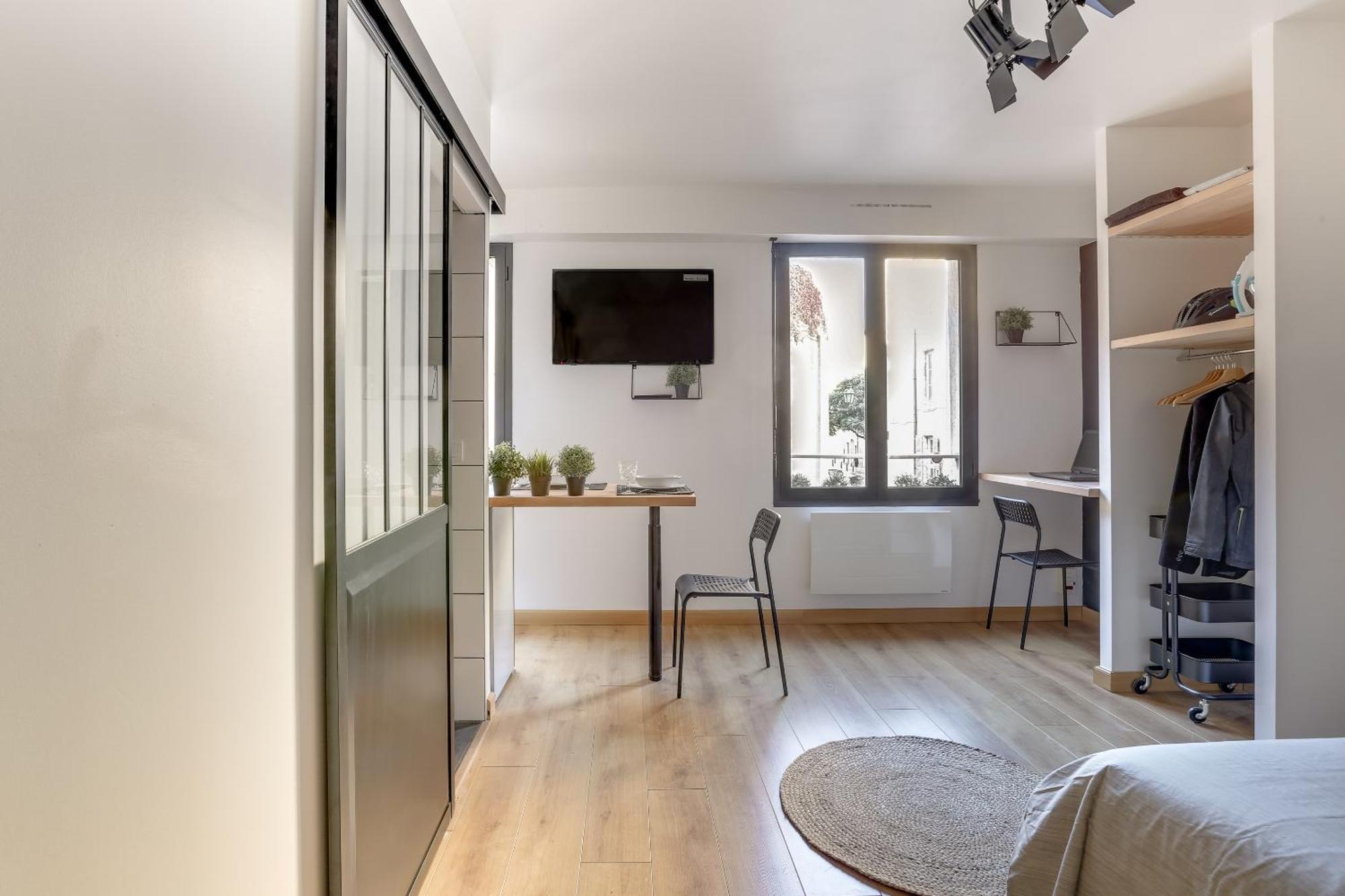 Suites Independantes Toutes Equipees Leopold Ou Carnot Nancy Buitenkant foto